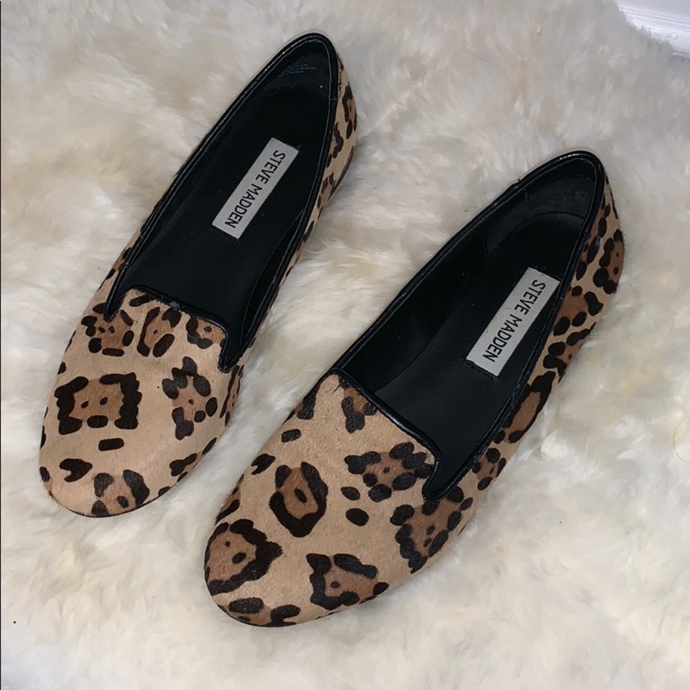 Steve Madden Leopard Flats size 6